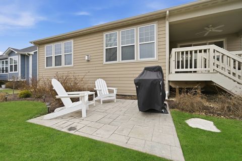 Tiny photo for 76 Somerset Circle, Wheaton, IL 60189 (MLS # 12581121)