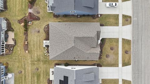 Tiny photo for 76 Somerset Circle, Wheaton, IL 60189 (MLS # 12581121)