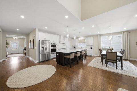 Tiny photo for 76 Somerset Circle, Wheaton, IL 60189 (MLS # 12581121)