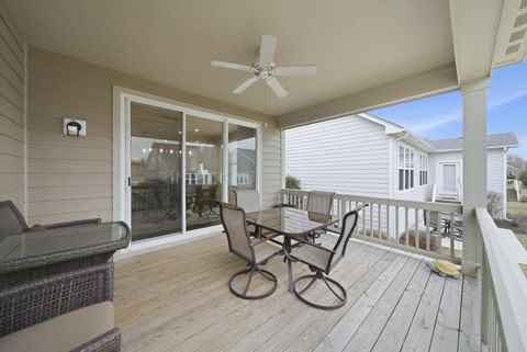 Tiny photo for 76 Somerset Circle, Wheaton, IL 60189 (MLS # 12581121)