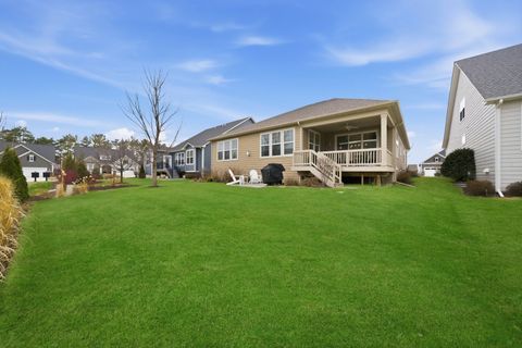 Tiny photo for 76 Somerset Circle, Wheaton, IL 60189 (MLS # 12581121)