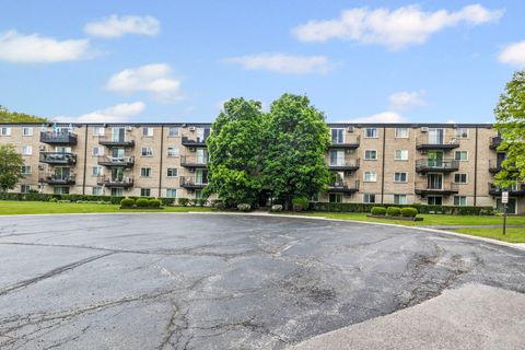 2420 E Brandenberry Court 2F Arlington Heights IL 60004