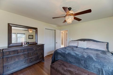 Tiny photo for 6 Meadowood Drive, Oak Brook, IL 60523 (MLS # 12538684)