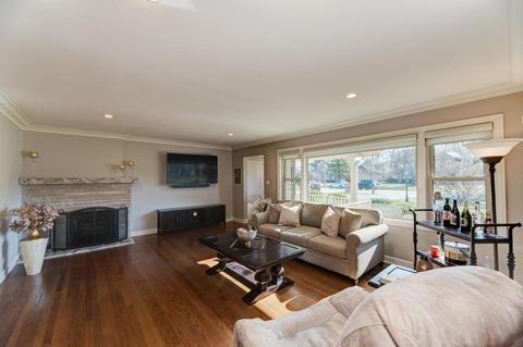 Tiny photo for 6 Meadowood Drive, Oak Brook, IL 60523 (MLS # 12538684)