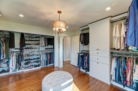 Tiny photo for 6 Meadowood Drive, Oak Brook, IL 60523 (MLS # 12538684)