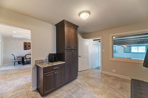 Tiny photo for 6 Meadowood Drive, Oak Brook, IL 60523 (MLS # 12538684)