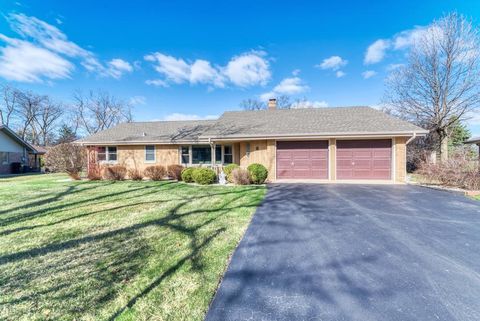 Tiny photo for 6 Meadowood Drive, Oak Brook, IL 60523 (MLS # 12538684)