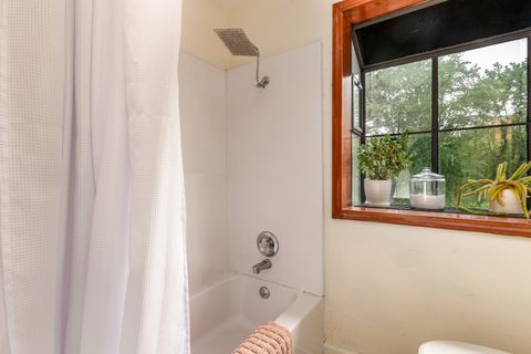 Tiny photo for 183 Heritage Road, Carbondale, IL 62903 (MLS # 12633491)