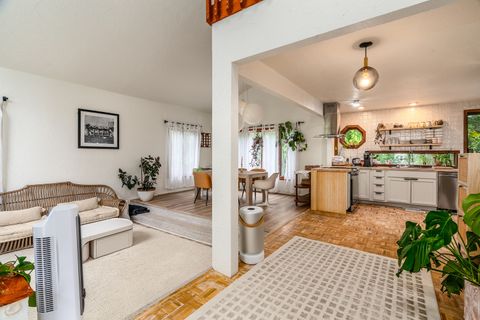 Tiny photo for 183 Heritage Road, Carbondale, IL 62903 (MLS # 12633491)