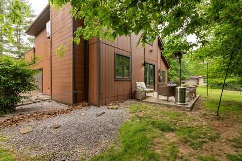 Tiny photo for 183 Heritage Road, Carbondale, IL 62903 (MLS # 12633491)