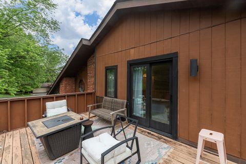Tiny photo for 183 Heritage Road, Carbondale, IL 62903 (MLS # 12633491)