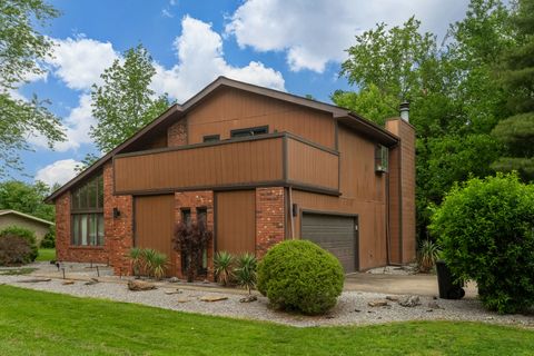 Tiny photo for 183 Heritage Road, Carbondale, IL 62903 (MLS # 12633491)