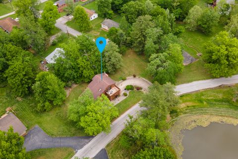 Tiny photo for 183 Heritage Road, Carbondale, IL 62903 (MLS # 12633491)