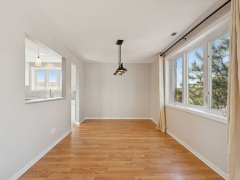 Tiny photo for 8225 N Niles Center Road N #309, Skokie, IL 60077 (MLS # 12575258)