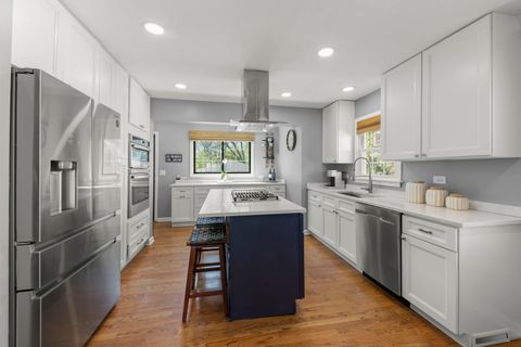 Tiny photo for 296 Kenilworth Avenue, Glen Ellyn, IL 60137 (MLS # 12624639)