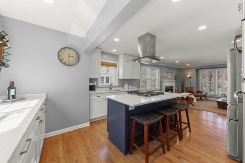 Tiny photo for 296 Kenilworth Avenue, Glen Ellyn, IL 60137 (MLS # 12624639)