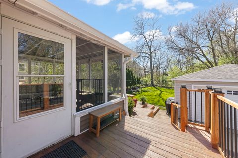 Tiny photo for 296 Kenilworth Avenue, Glen Ellyn, IL 60137 (MLS # 12624639)