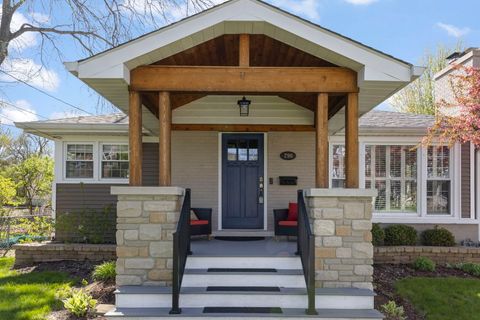 Tiny photo for 296 Kenilworth Avenue, Glen Ellyn, IL 60137 (MLS # 12624639)