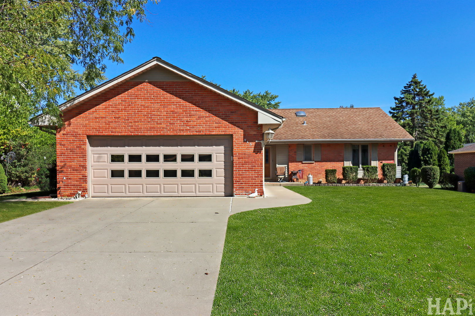 945 N Carmel Drive
