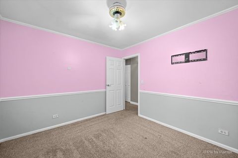 Tiny photo for 215 Lakeshore Lane, Bloomingdale, IL 60108 (MLS # 12555406)