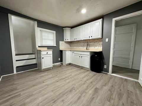 Tiny photo for 704 W 7th Street, Sterling, IL 61081 (MLS # 12496473)