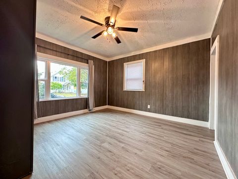 Tiny photo for 704 W 7th Street, Sterling, IL 61081 (MLS # 12496473)