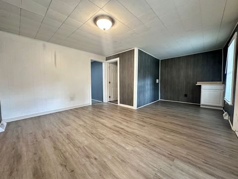 Tiny photo for 704 W 7th Street, Sterling, IL 61081 (MLS # 12496473)