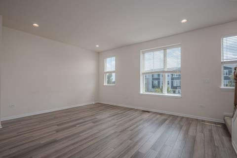 Tiny photo for 857 Finley Drive, Aurora, IL 60504 (MLS # 12718300)