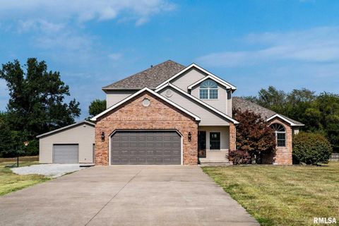 Photo of 1615 POSEY Street, Marion, IL 62959 (MLS # EB458477)