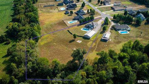 Tiny photo for 1615 POSEY Street, Marion, IL 62959 (MLS # EB458477)