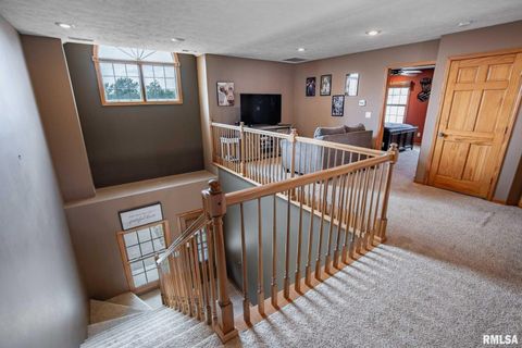 Tiny photo for 1615 POSEY Street, Marion, IL 62959 (MLS # EB458477)