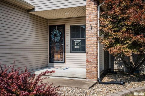 Tiny photo for 1615 POSEY Street, Marion, IL 62959 (MLS # EB458477)