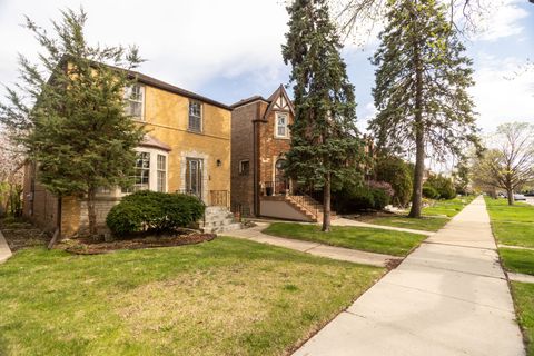 Tiny photo for 1747 N Sayre Avenue, Chicago, IL 60707 (MLS # 12616984)