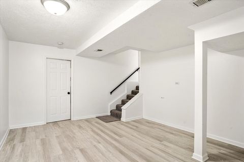 Tiny photo for 363 Oaktree Court, Hoffman Estates, IL 60169 (MLS # 12460250)