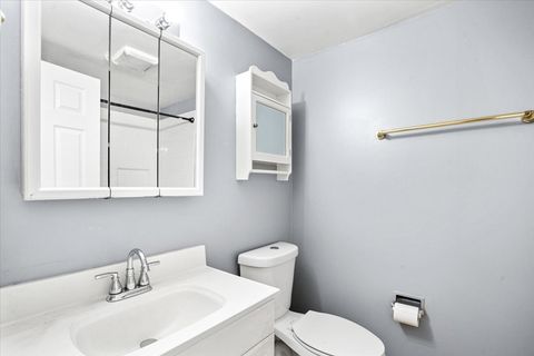 Tiny photo for 363 Oaktree Court, Hoffman Estates, IL 60169 (MLS # 12460250)