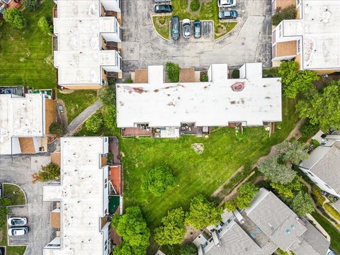 Tiny photo for 363 Oaktree Court, Hoffman Estates, IL 60169 (MLS # 12460250)