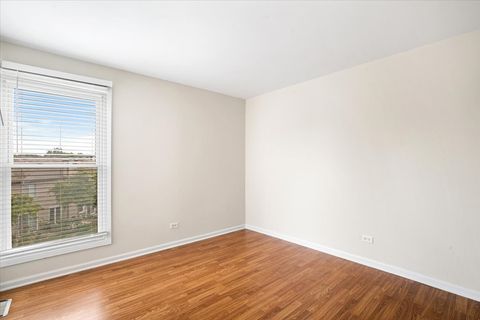 Tiny photo for 363 Oaktree Court, Hoffman Estates, IL 60169 (MLS # 12460250)