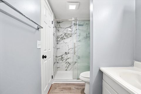 Tiny photo for 363 Oaktree Court, Hoffman Estates, IL 60169 (MLS # 12460250)