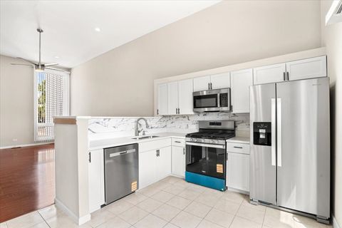 Tiny photo for 363 Oaktree Court, Hoffman Estates, IL 60169 (MLS # 12460250)