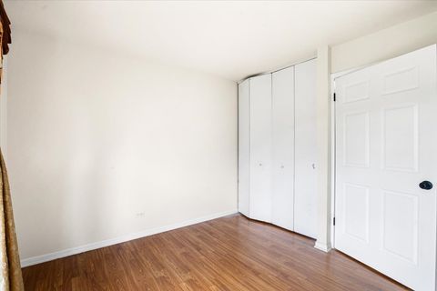 Tiny photo for 363 Oaktree Court, Hoffman Estates, IL 60169 (MLS # 12460250)