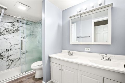 Tiny photo for 363 Oaktree Court, Hoffman Estates, IL 60169 (MLS # 12460250)