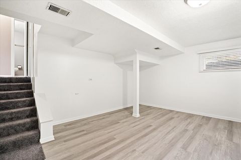 Tiny photo for 363 Oaktree Court, Hoffman Estates, IL 60169 (MLS # 12460250)