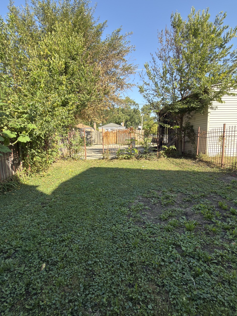 2020 W 69th Place