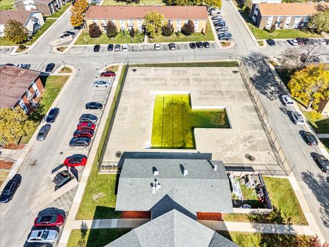 Tiny photo for 8896 David Place #2E, Des Plaines, IL 60016 (MLS # 12509034)