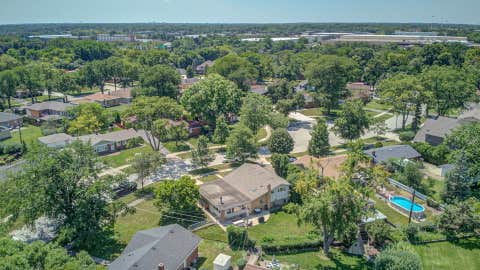 Tiny photo for 513 W Division Street, Itasca, IL 60143 (MLS # 12720181)
