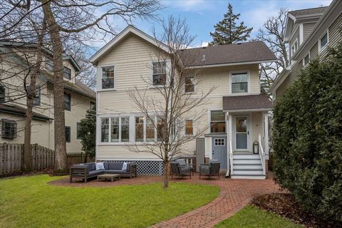 Tiny photo for 526 8th Street, Wilmette, IL 60091 (MLS # 12584196)
