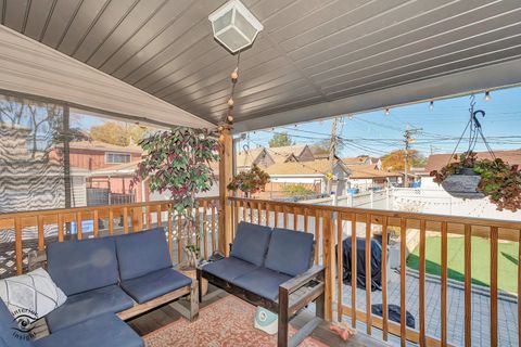 Tiny photo for 642 W 37th Street, Chicago, IL 60609 (MLS # 12525295)