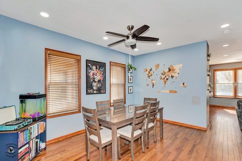 Tiny photo for 642 W 37th Street, Chicago, IL 60609 (MLS # 12525295)