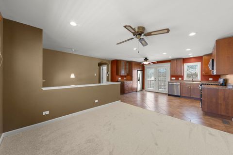 Tiny photo for 13 S Victoria Lane, Streamwood, IL 60107 (MLS # 12591463)