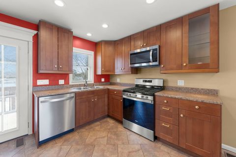 Tiny photo for 13 S Victoria Lane, Streamwood, IL 60107 (MLS # 12591463)